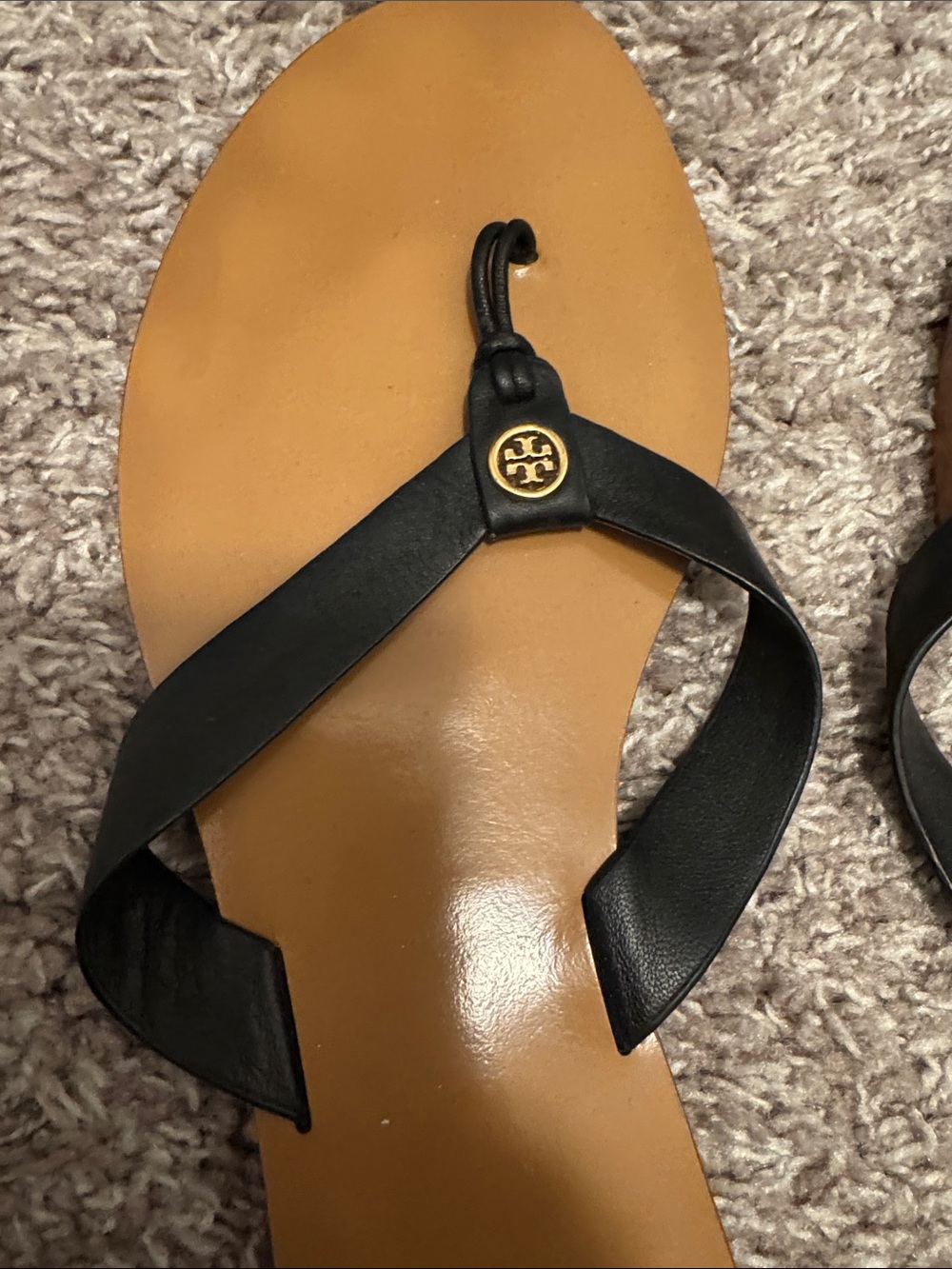 Tory Burch Black Strap Tan Footbed Logo Thong Sandals - Picture 2 of 4